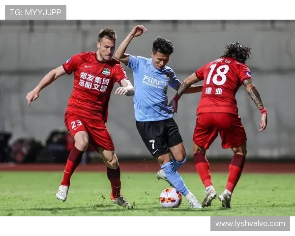 安帅儿子执教巴甲卫冕冠军近5轮仅得1胜 落后榜首18分困境重重 安帅儿子执教巴甲卫冕冠军近5轮仅得1胜 落后榜首18分困境重重