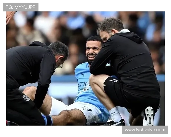 曼城险情!阿克后场失误险送大礼 贝托错失空门良机 曼城险情!阿克后场失误险送大礼 贝托错失空门良机