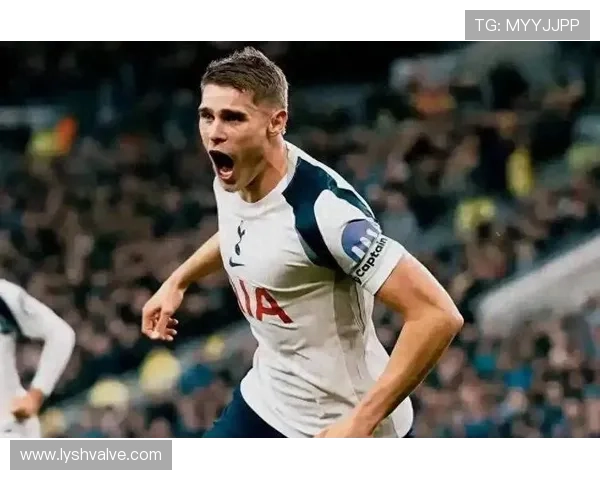 热刺客场力克埃弗顿终结对手主场不败强势登顶英超积分榜第三